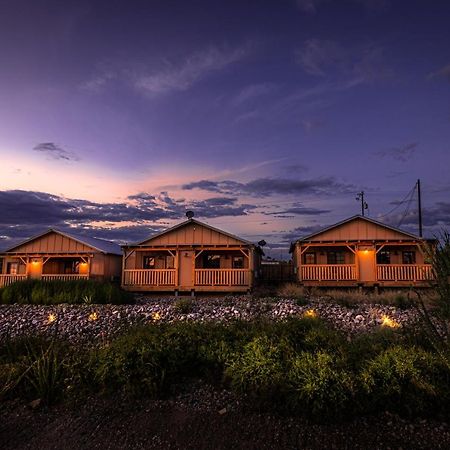 -Pet Friendly- Miners Cabin #5 -Two Double Beds - Private Balcony Tombstone Exterior photo